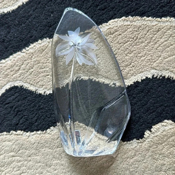 Vintage Mats Jonasson Crystal Paperweight - Picture 3 of 5